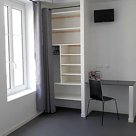 Les De L'abbaye Bed & Breakfast 3*
